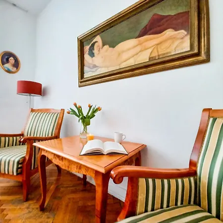Kosciuszki Apartment